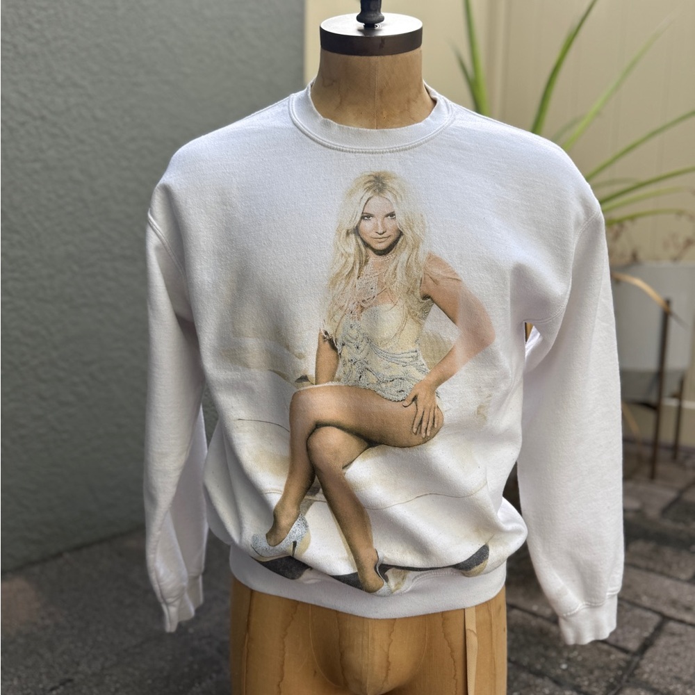Forever 21 Britney Spears white Sweatshirt